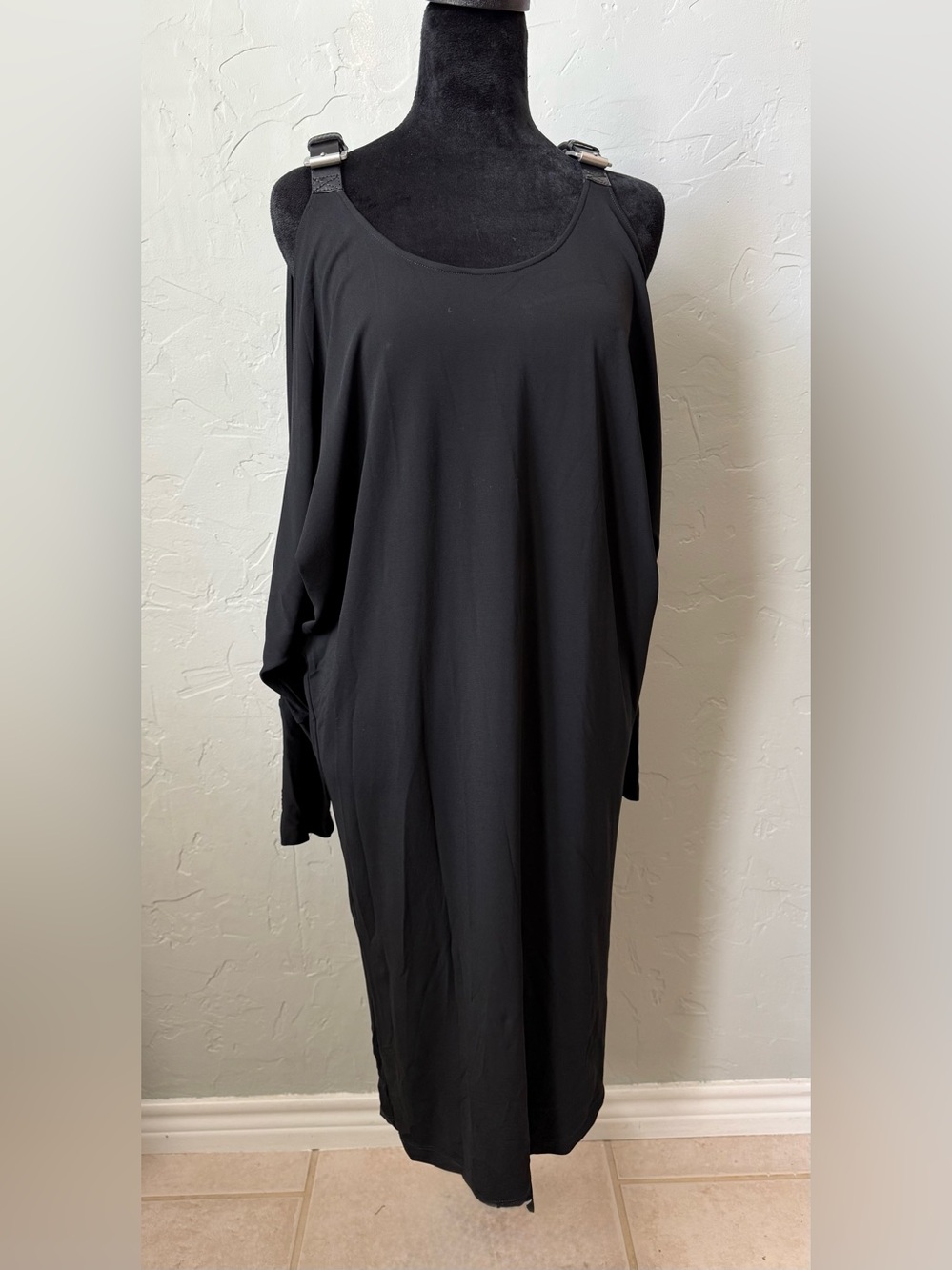 Michael Kors cold-shoulder shift dress- Black Leather Buckle Accents- Size 6